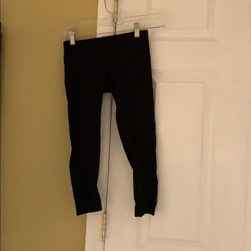 Black Capri leggings